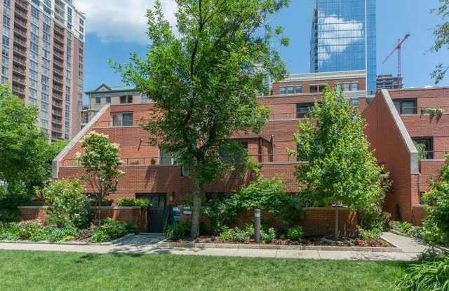 1153 S Plymouth Court unit: C photos photos