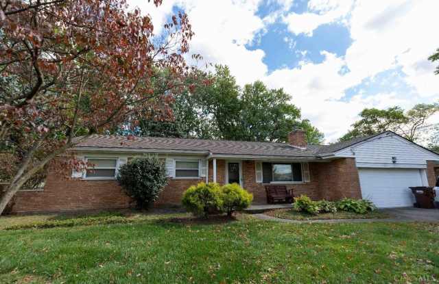 8916 Cavalier Drive - 8916 Cavalier Drive, Finneytown, OH 45231