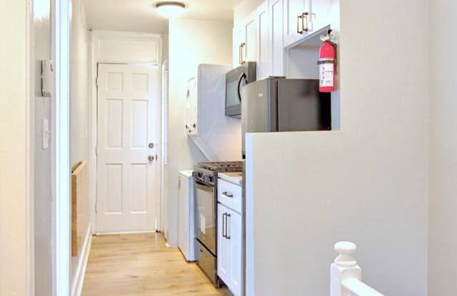 2538 9TH Street NW Gallery 4