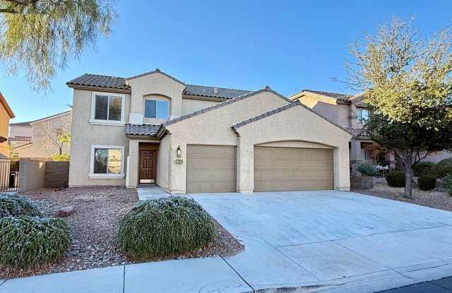 FIVE BEDROOMS, THREE FULL BATHROOMS, THREE CAR GARAGE AND HUGE LOFT! THE SPECIAL FEATURES INCLUDE: PRIMARY BEDROOM DOWNSTAIRS W FULL BATH photos photos