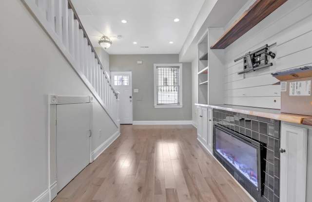 639 20TH Street NE photos photos