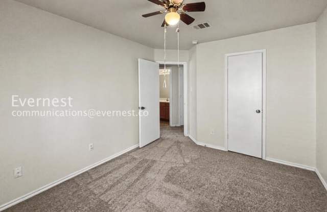 3502 Cheyenne Street Gallery 3
