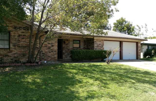 Home for Rent in Copperas Cove, TX - 1104 Cummings Avenue, Copperas Cove, TX 76522