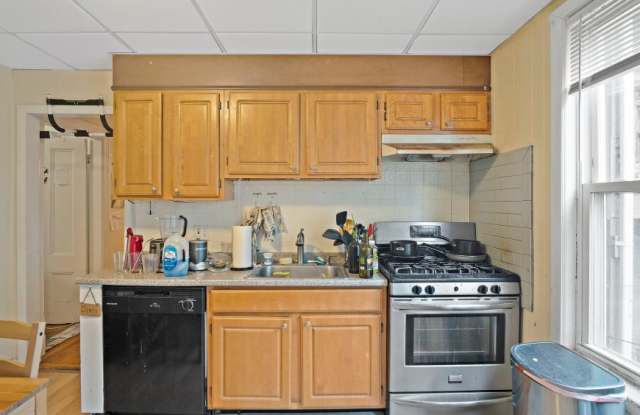 852 Huntington Ave. photos photos