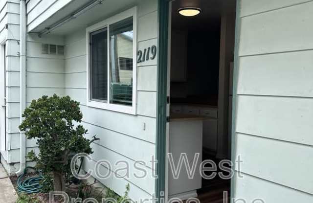 2119 Garnet Ave photos photos