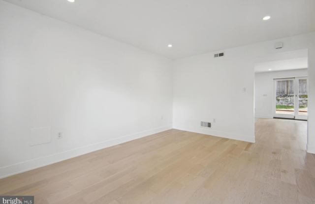 4 TIFTON COURT Gallery 4
