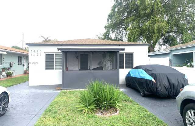 1625 Dewey St photos photos