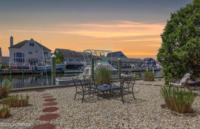 88 Longpoint Drive - 88 Longpoint Drive, Ocean County, NJ 08723