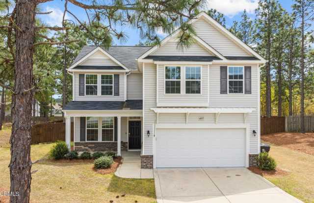 Conveniently located in the heart of Moore County, this rental is close to everything! photos photos Conveniently located in the heart of Moore County, this rental is close to everything! photos photos