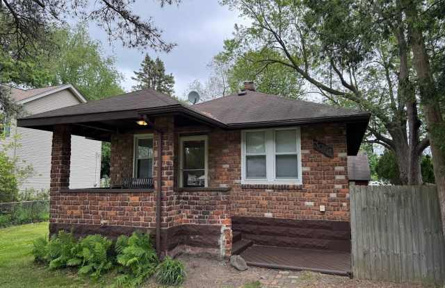 2 bed 1 bath Rochester Hills ranch with garage  basement photos photos