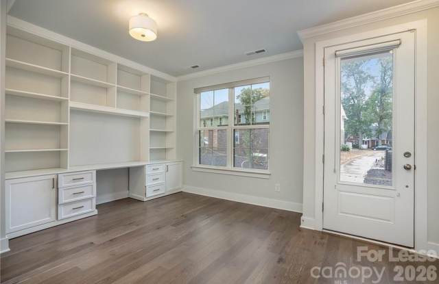 1622 Nandina Corners Alley Gallery 4