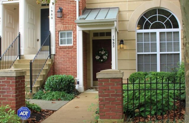 1982 CRESCENT PARK DRIVE - 1982 Crescent Park Drive, Reston, VA 20190