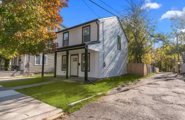 Fully renovated inside and out - 3 bedroom 1 bath Home in the historic Bristol Borough photos photos