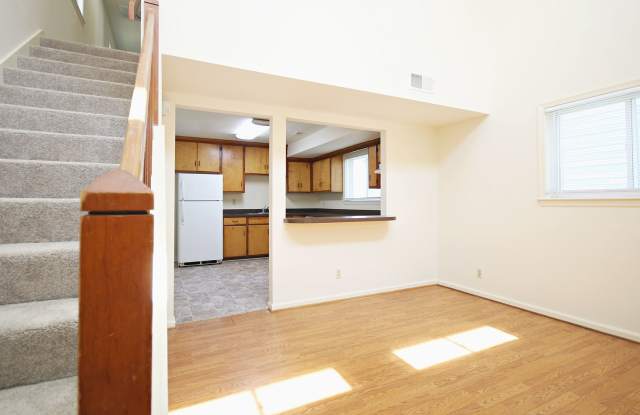 2027–2028 UVA Housing! Student-Friendly Home Near The Dairy Market Gallery 1