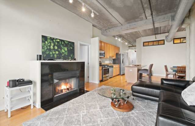 811 West 15th Pl. Gallery 2