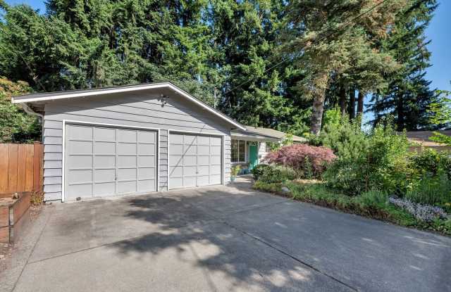 Great Redmond House Available NOW! photos photos