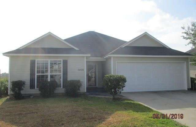 Experience Southern Comfort: Charming 3 Bed/2 Bath Home in Valdosta, GA photos photos