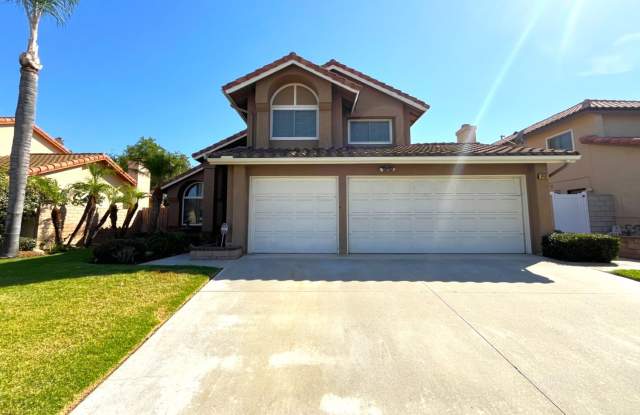 3 BED, 2.5 BATH In the city of Corona, CA photos photos