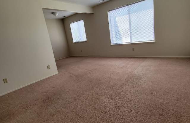 1327 Southwestern Dr Gallery 3