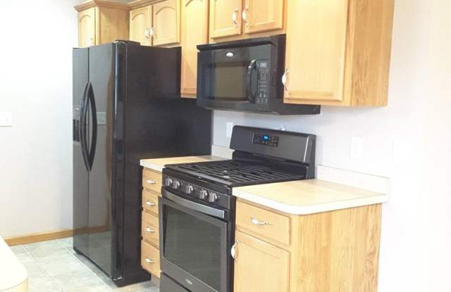 3 Bedroom Single Family Home! Gallery 3