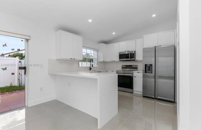 1938 SW 137th Court, Miami, FL 33175 - 1092 photos photos