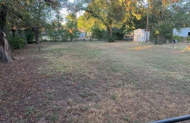 FOR RENT 1410 HUDSON, ENID, OK 73703 Gallery 1