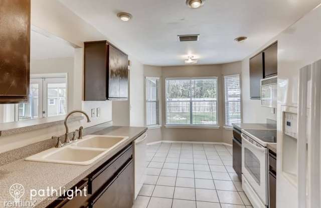 23437 Shining Star Dr UNIT Gallery 3