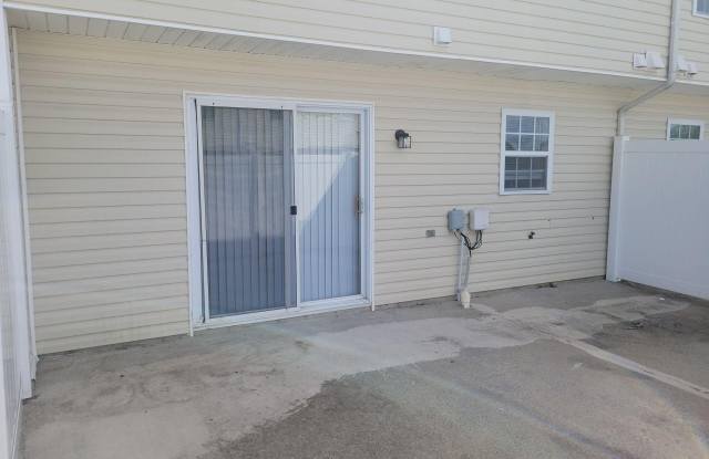 2112 Flagstone Court Gallery 4