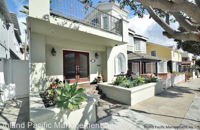 321 3rd Street - 321 3rd Street, Manhattan Beach, CA 90266