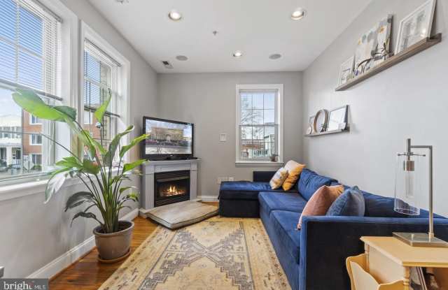 410 15TH STREET NE - 410 15th Street Northeast, Washington, DC 20002