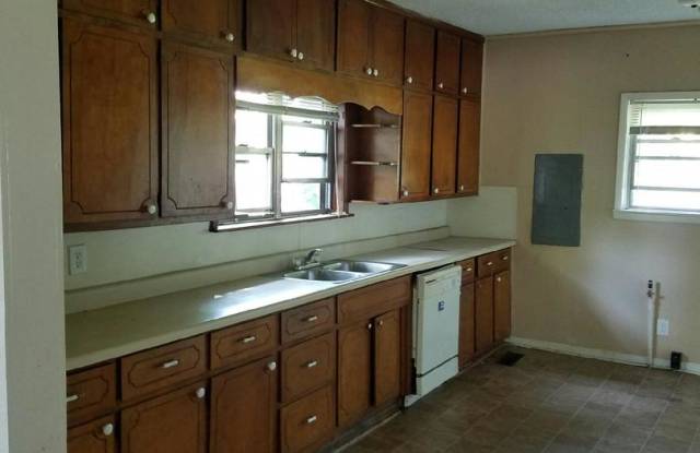 Great home for rent in convenient location Gallery 4