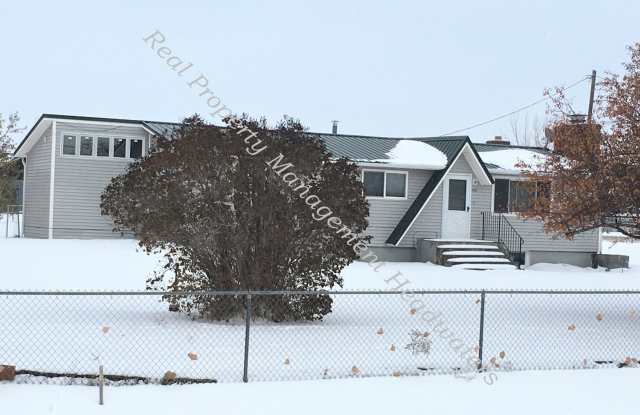 3 Bedroom 2 Bath Pet Friendly House for Rent photos photos