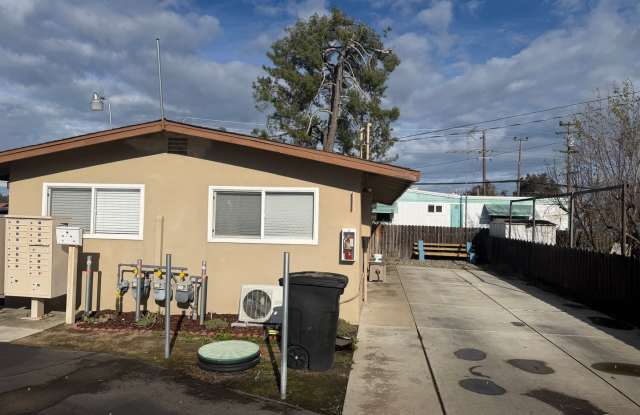 Lone Pine Mobile Home Park photos photos