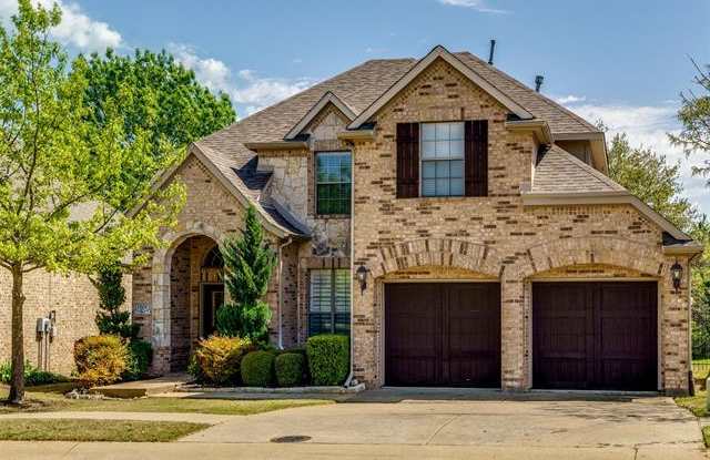 1801 Hackett Creek Drive Gallery 2