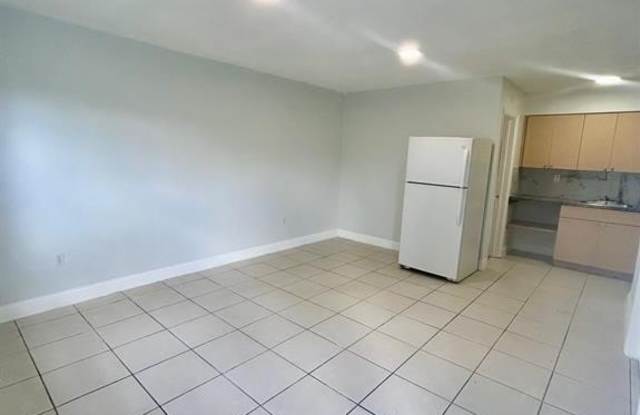 7311 Venetian St Gallery 2