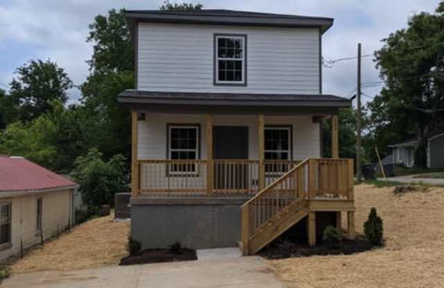 400 East 17thStreet photos photos