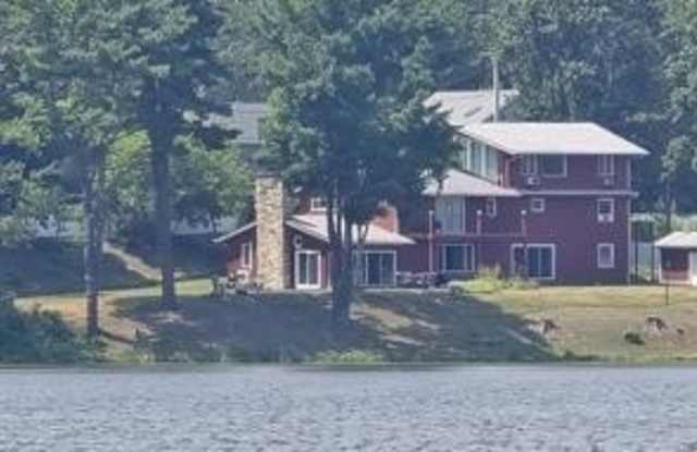 1082 Greenwich Avenue - 1082 Greenwich Avenue, Warwick, RI 02886 1082 Greenwich Avenue - 1082 Greenwich Avenue, Warwick, RI 02886