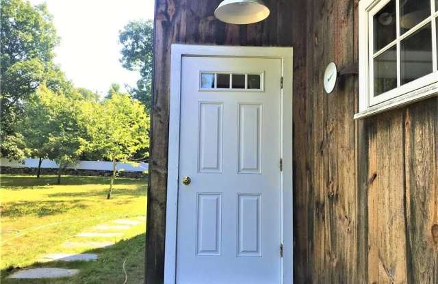 3509 Redding Road Gallery 4