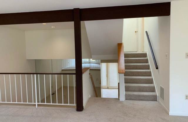 5534 SUFFIELD COURT Gallery 4