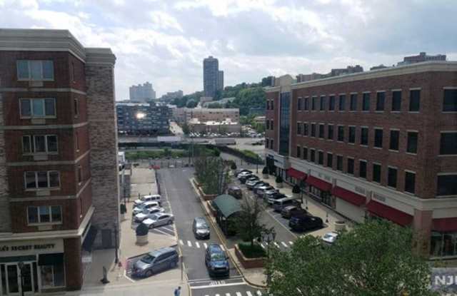 2407 City Place Gallery 3