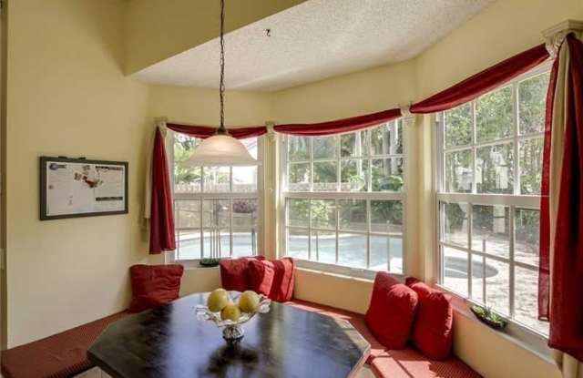 1311 Bayview Cir Gallery 4