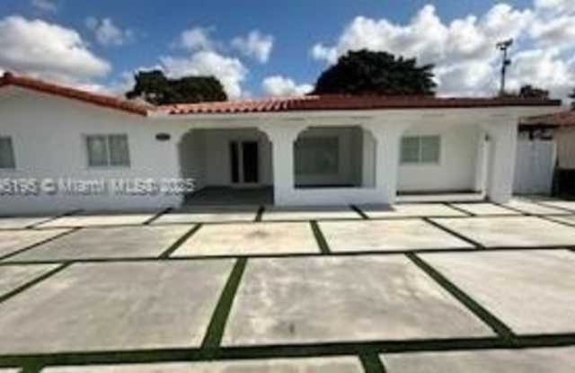 9855 SW 26th Ter photos photos