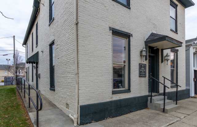204 N Columbus St. Apt. C - 204 North Columbus Street, Lancaster, OH 43130