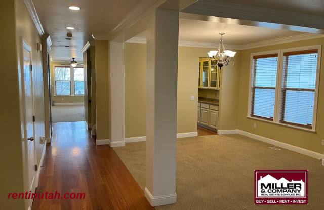 Beautiful Sandy Home For Rent! 10234 S. Eagle Cliff Way (1410 E) Gallery 4