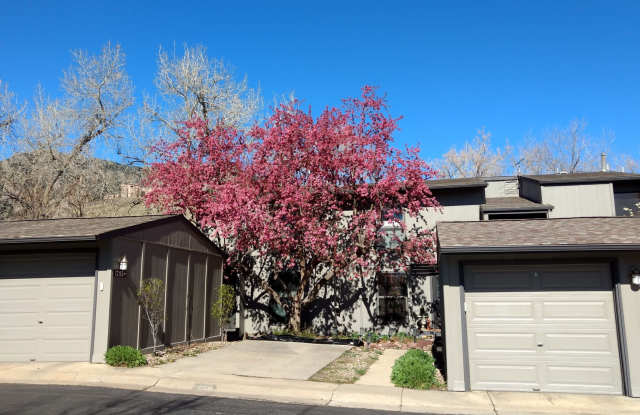 Sunny 2 bed, 1 bath South Boulder Townhome - Available June 5th! photos photos