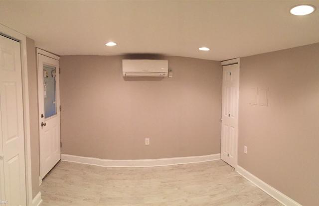 3525 10th St NW Apt 2 Gallery 4