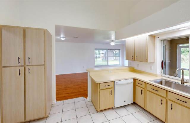 13466 HOPEWELL Avenue Gallery 4