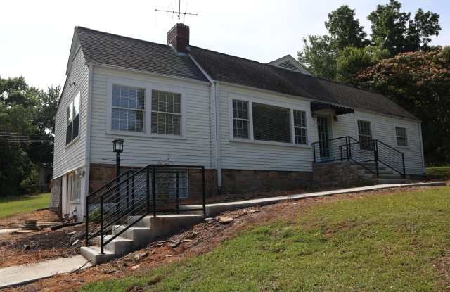 1016 Wickford Road photos photos