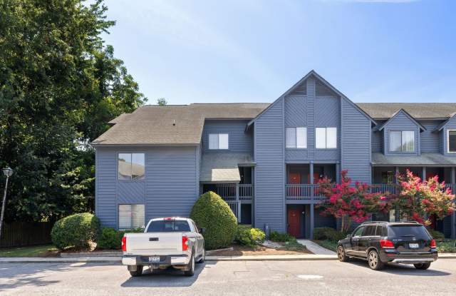 Available now. Beautifully updated 3 BR/2.5 BA Condo in the Heart of James Island! photos photos