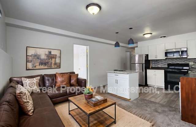 1201 11 1/2 Street North - 2 photos photos 1201 11 1/2 Street North - 2 photos photos